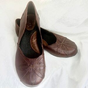 Born Brown Leather Floral Flats -8.5 / 40-